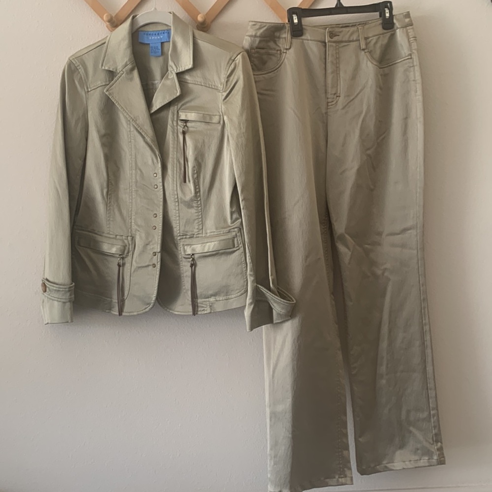💥Doncaster Sport Pant Suit- Size 8💥
